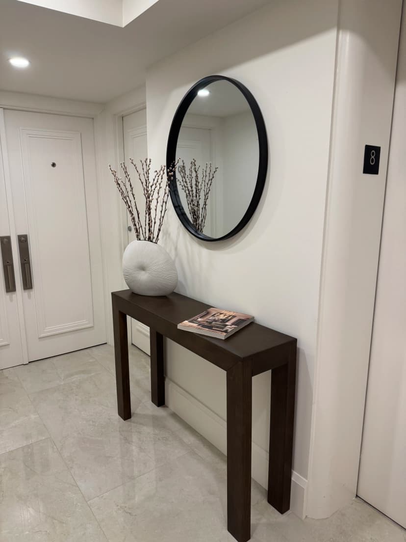 Staged Hallway Design
